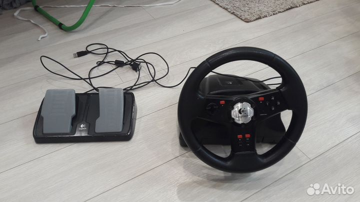 Игровой руль с педалями для пк Logitech