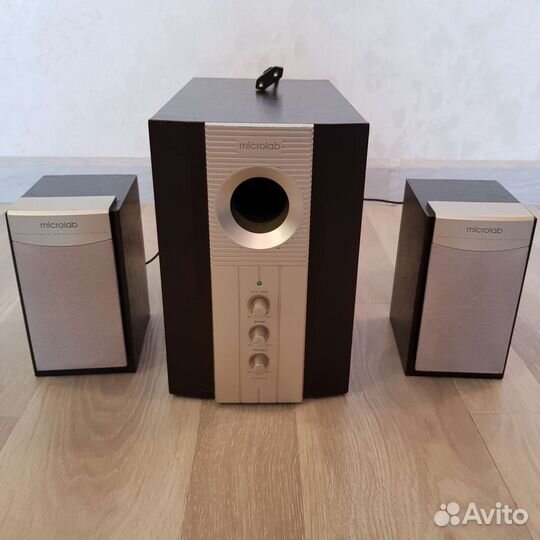 Колонки + сабвуфер Microlab M-890