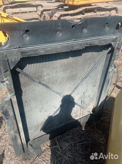 Радиатор на экскаватор хендай R450
