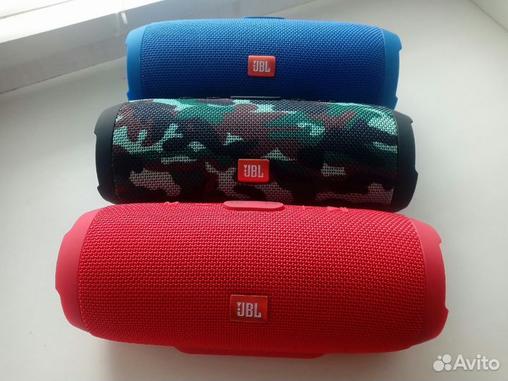 Портативная блютуз-колонка