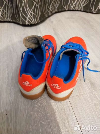 Футзалки adidas