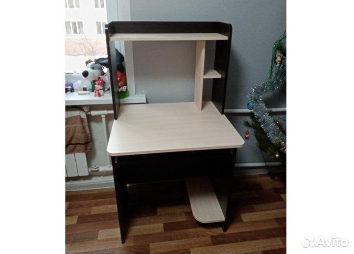 Стол компьютерный Грета-1