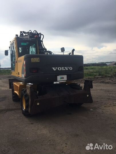 Колёсный экскаватор Volvo EW140В, 2005