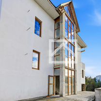 Гостиница на берегу моря в Крыму