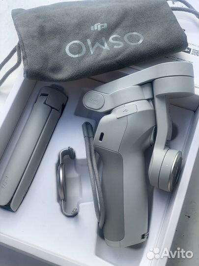 DJI osmo mobile 4 в отличном состоянии