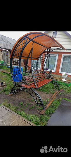 Садовые качели новые