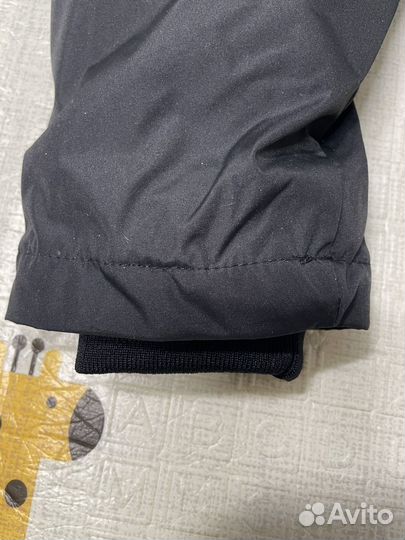 Демисезонная куртка для мальчика новая 146 размер