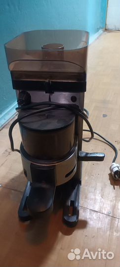 Кофемолка электрическая