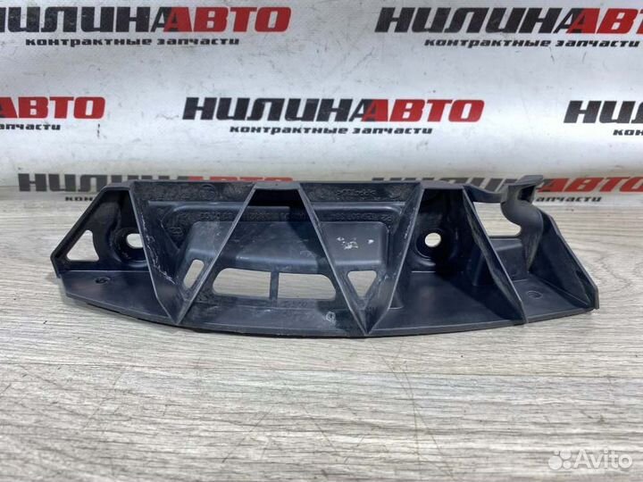 Кронштейн заднего бампера правый задний правый