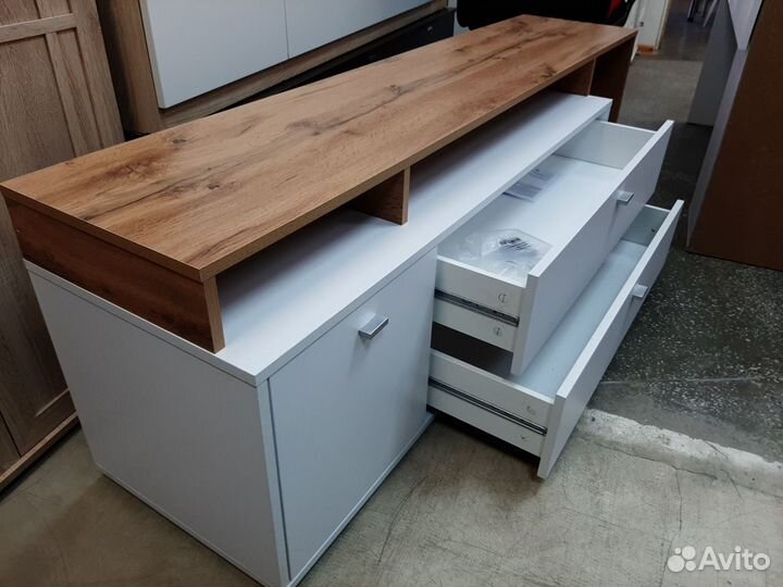 Тумба тв 1,7 м дуб золотой белый