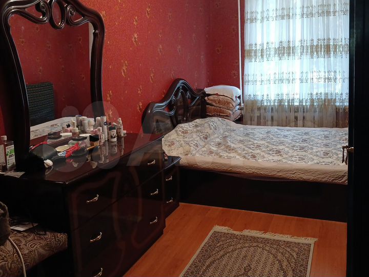 3-к. квартира, 65 м², 2/5 эт.