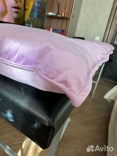 Кушетка. Подушка