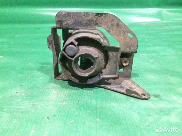 Противотуманная фара левая Nissan X-Trail T30