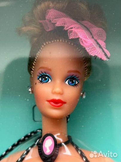 Parisian Barbie & Scottish 1990 nrfb