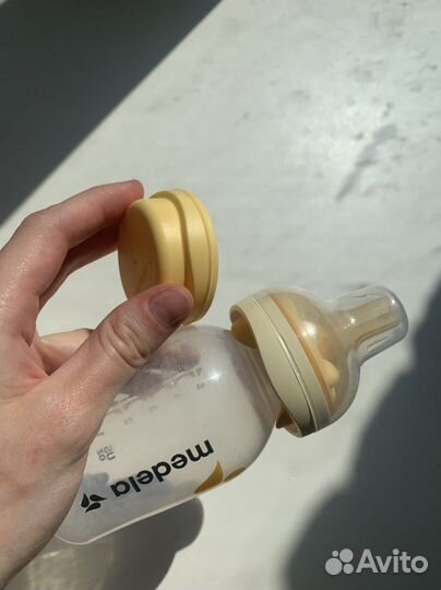 Бутылочка medela calma