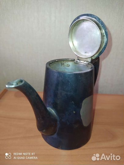 Старинный кофейник