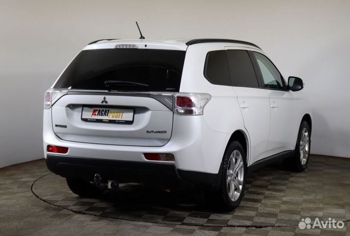 Mitsubishi Outlander 2.4 CVT, 2014, 98 500 км