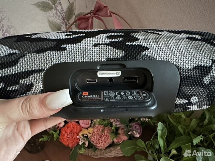 Колонка jbl charge 4