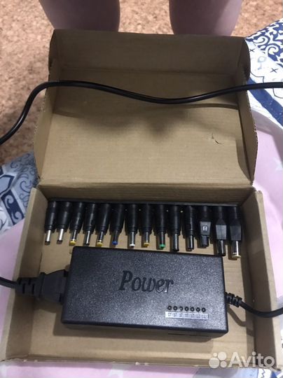 Универсальная зарядка для ноутбука