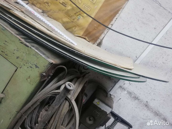 Лобовое стекло и заднее стекло на Волгу