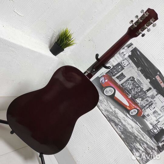 Гитара новая