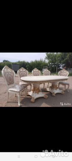 Столы и стулья