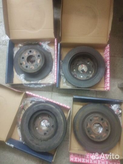 Тормозные диски Тойота Рав 4 3 поколения, 2012 г