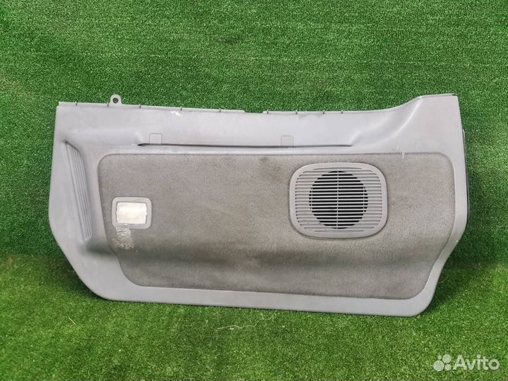 Обшивка дверей передняя левая Toyota Estima