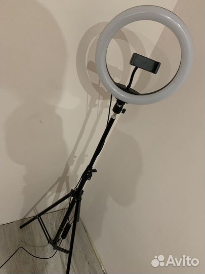 Кольцевая лампа 26 см