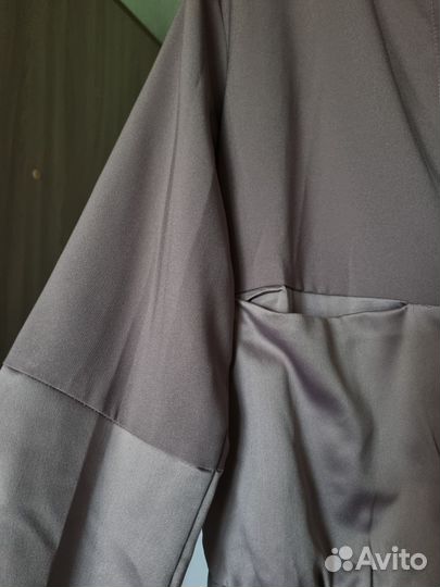 Ветровка женская