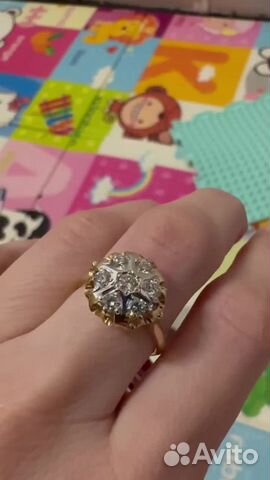 Золотое кольцо с крупными бриллиантами бахча объявление продам