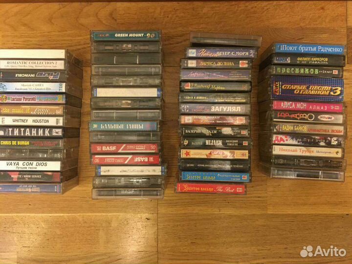 Аудиокассеты с записями