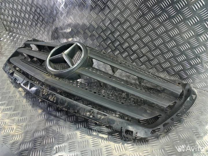 Решетка радиатора Mercedes-Benz Sprinter (906) 20