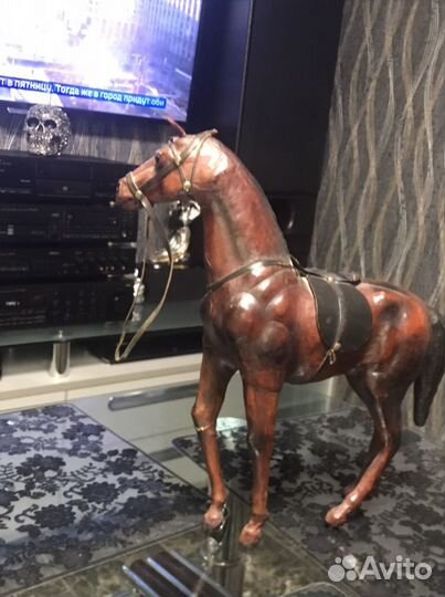 Лошади из кожи