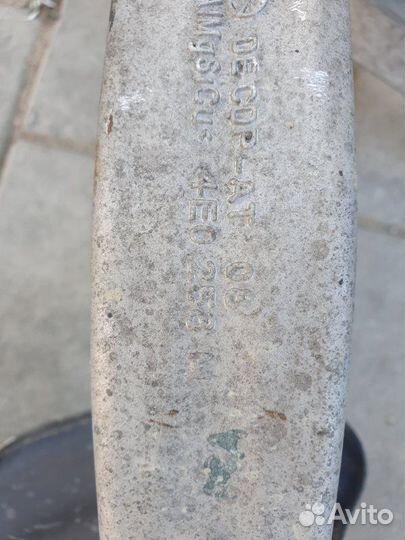 Кулак передний Audi A8 D3 4.2 BVJ 2007-2010