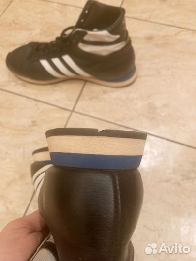 Кроссовки adidas jogging