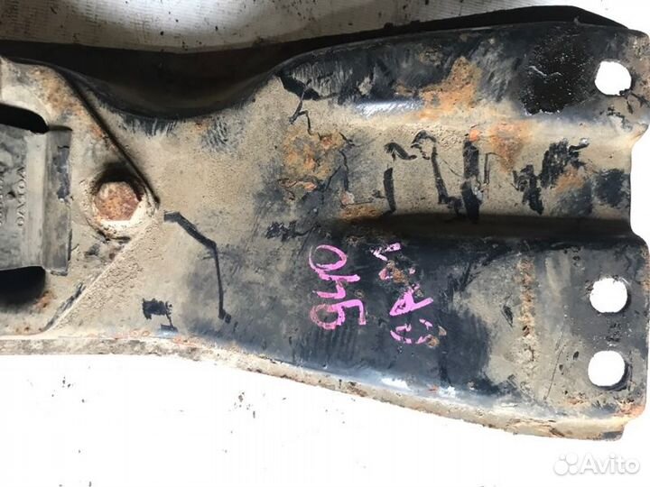 Кронштейн АКПП Volvo 940