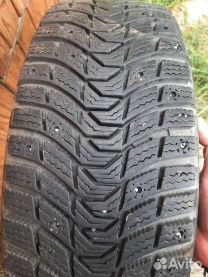 Michelin X-Ice North 3 215/60 R17
