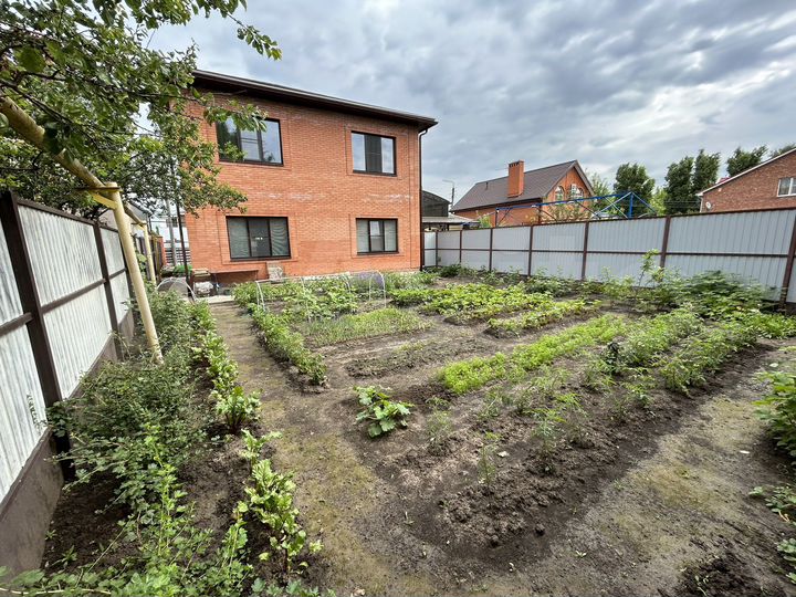 Дом 123 м² на участке 4 сот.