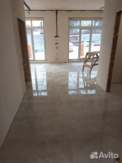 Ремонт квартир в новостройке. Укладка плитки