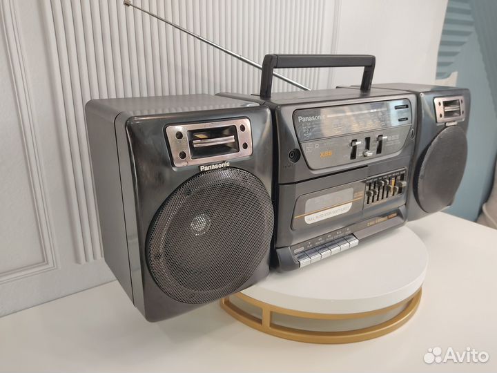 Однокассетный Магнитофон panasonic RX-CS720, видео