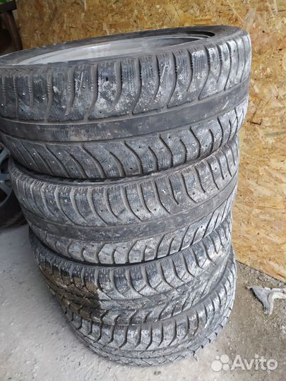Зимние колеса в сборе 245/50/20 Bridgestone