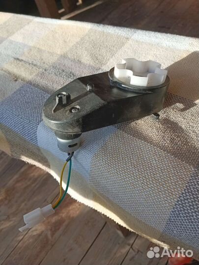 Электродвигатель для детской техники