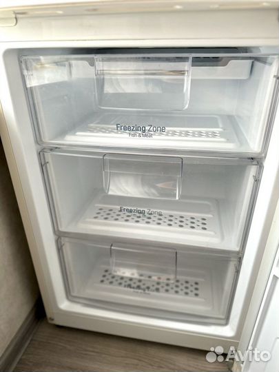 Холодильник LG на запчасти