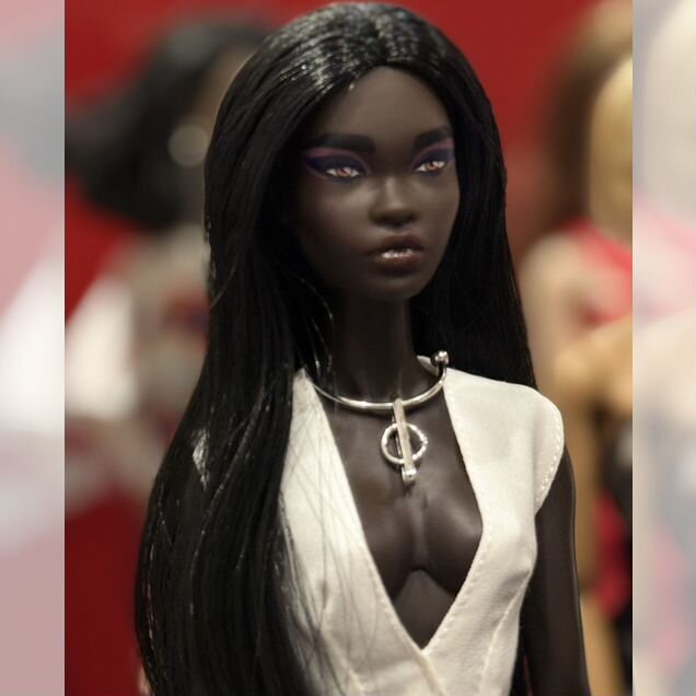 Barbie Simone на теле Integrity