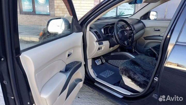 Mitsubishi Outlander 3.0 AT, 2007, 320 000 км