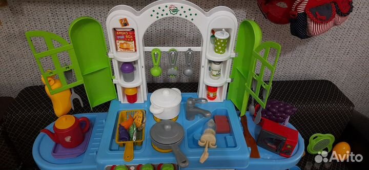Детская кухня,посуда
