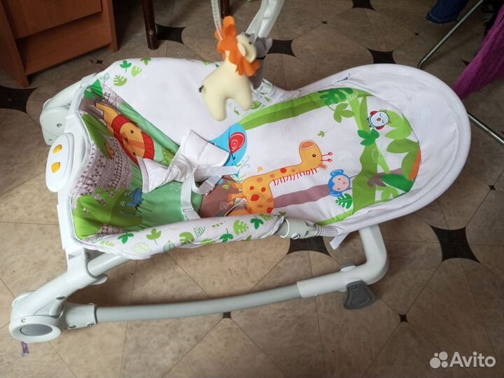 Шезлонг детский