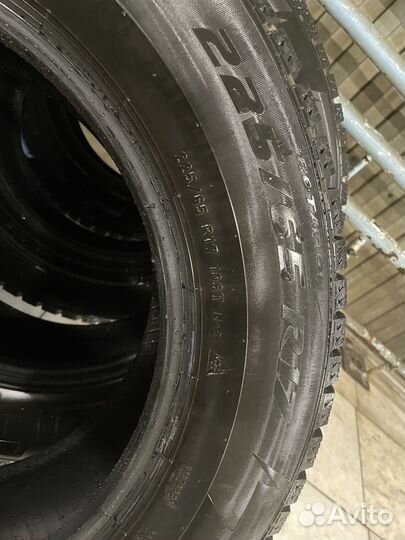 Pirelli Ice Zero 225/65 R17 106