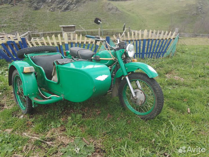 Продам мотоцикл Урал на ходу